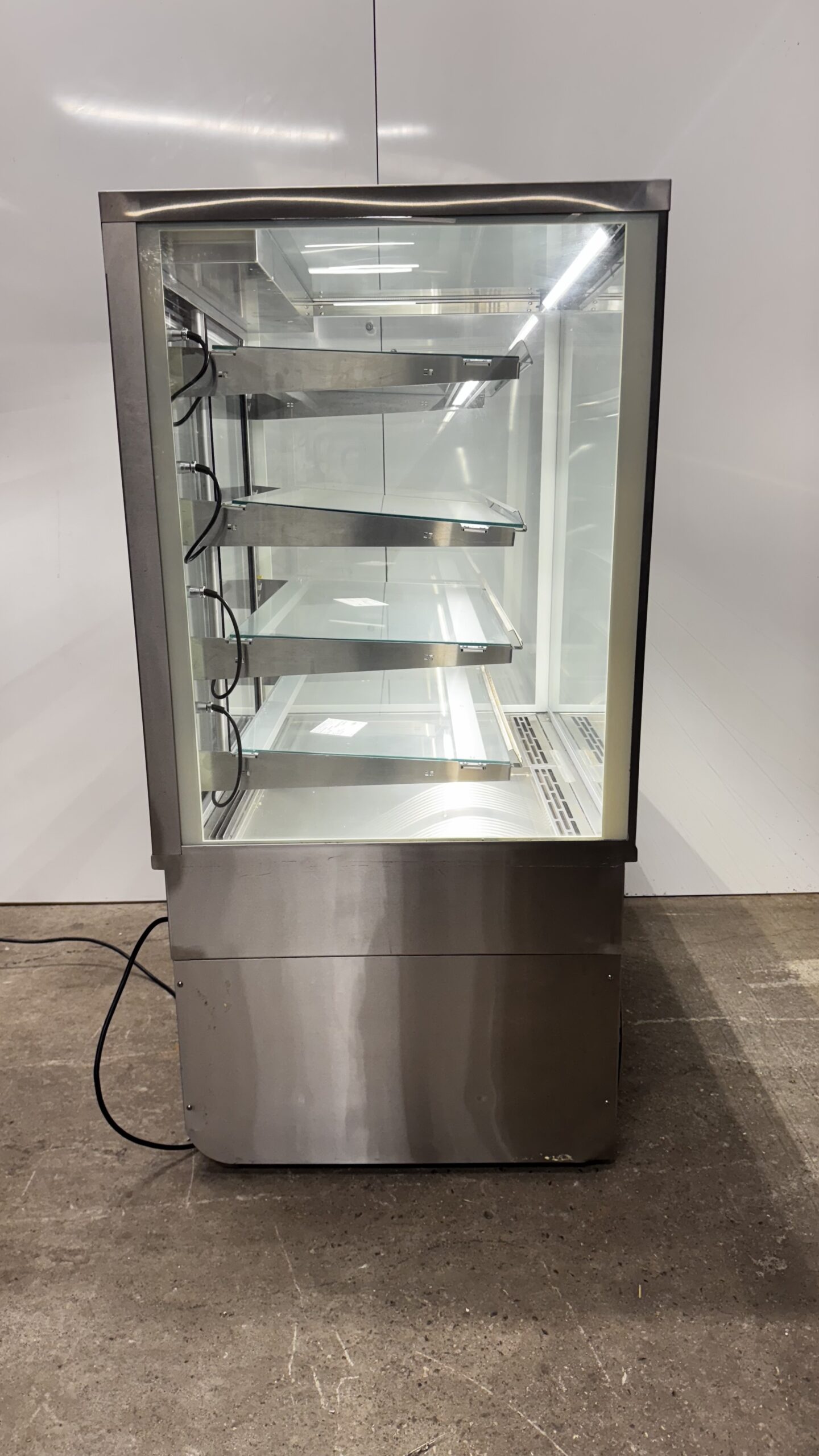 FullSizeRender (4) Cossiga Glass Front Tall Refrigerated Freestanding Serve Over Cake Display 900mm - Image 2
